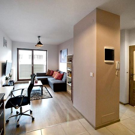 Airport Okecie Klobucka P&O Serviced Apartments Varşova Dış mekan fotoğraf