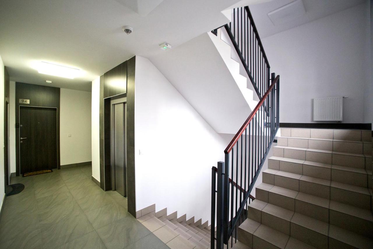 Airport Okecie Klobucka P&O Serviced Apartments Varşova Dış mekan fotoğraf