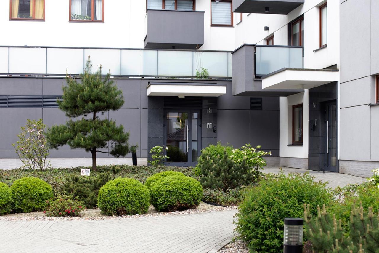 Airport Okecie Klobucka P&O Serviced Apartments Varşova Dış mekan fotoğraf